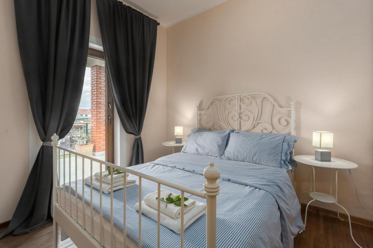 Apartments Zomzi Πόρετς Εξωτερικό φωτογραφία