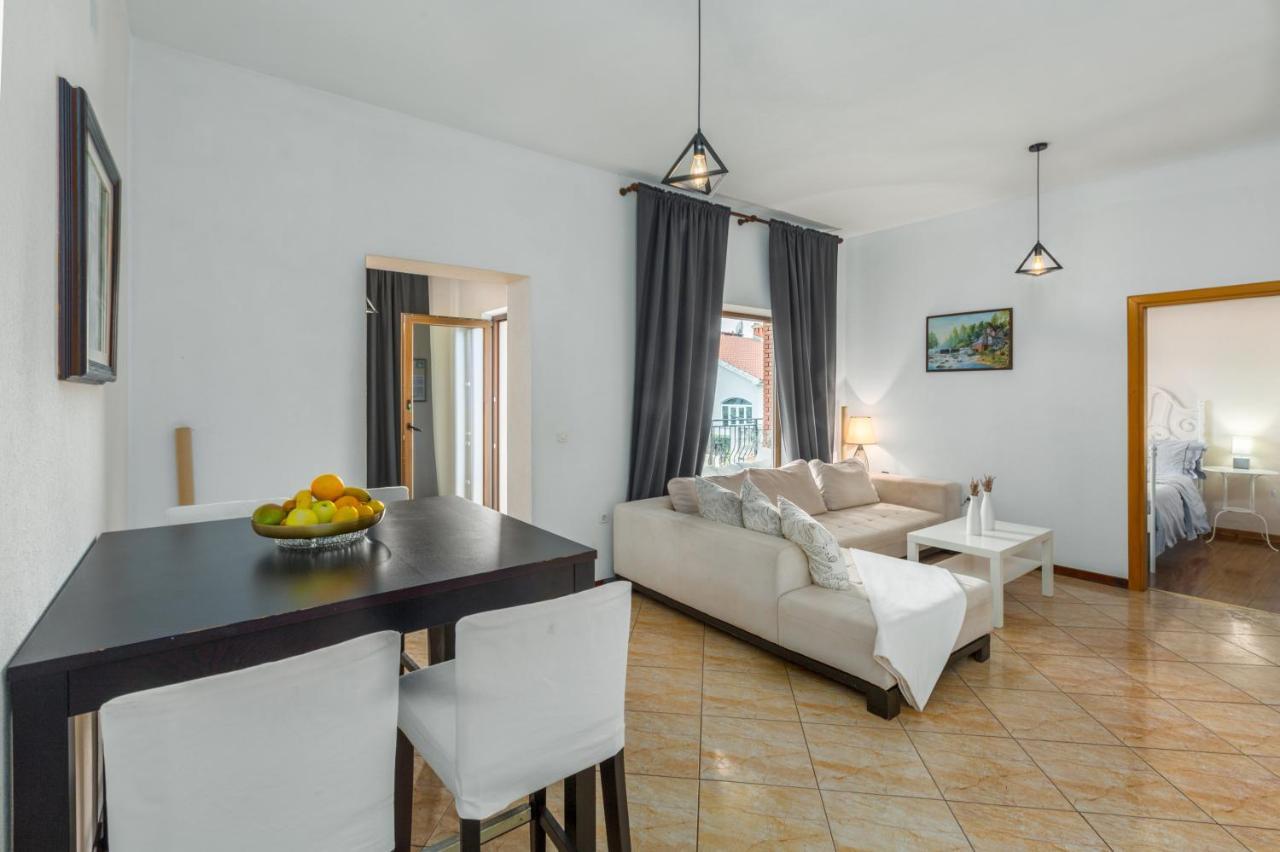 Apartments Zomzi Πόρετς Εξωτερικό φωτογραφία