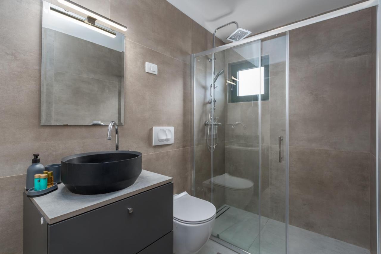 Apartments Zomzi Πόρετς Εξωτερικό φωτογραφία