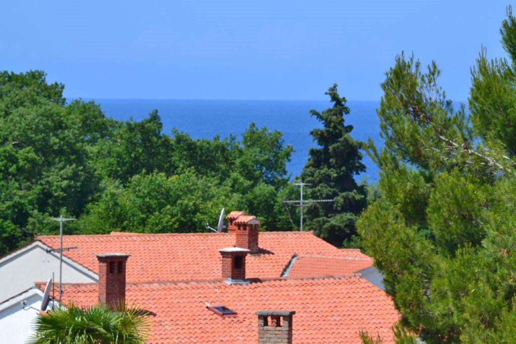 Apartments Zomzi Πόρετς Εξωτερικό φωτογραφία