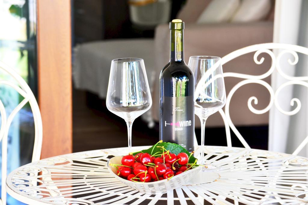 Apartments Zomzi Πόρετς Εξωτερικό φωτογραφία